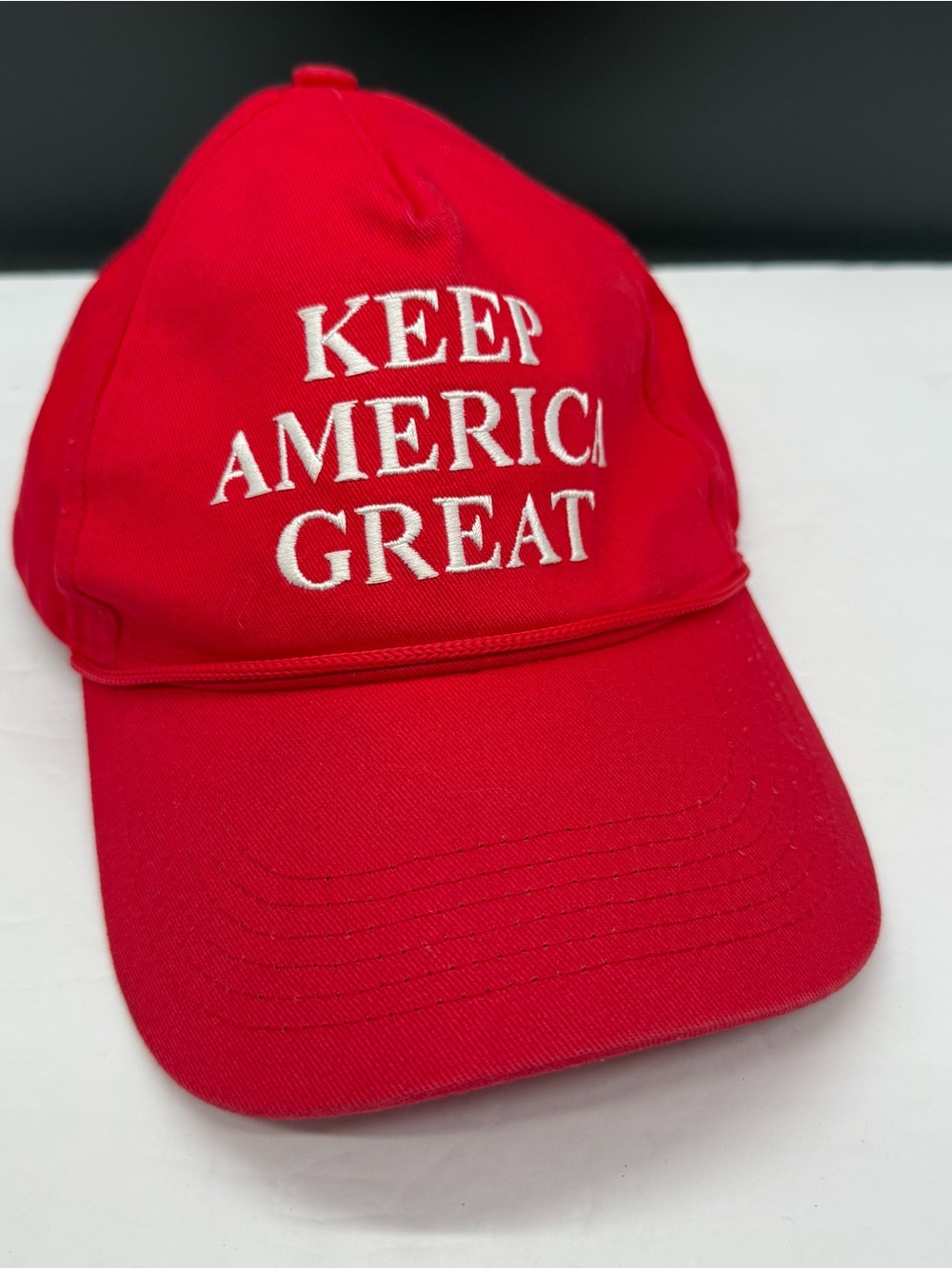 Keep America Great Hat Red Embroidered MAGA Cap Adjustable- Like New